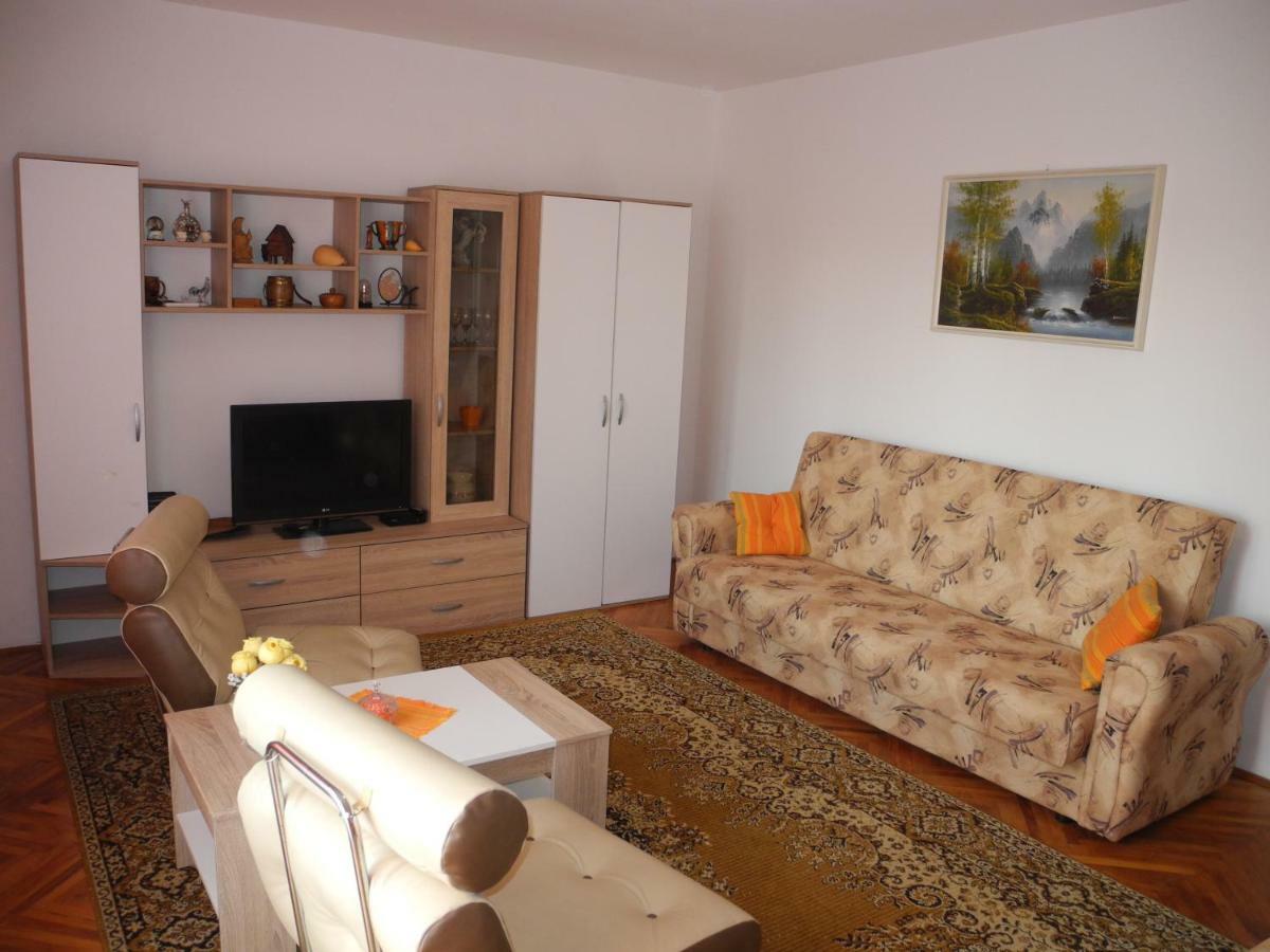 Apartments Karla ツリクヴェニツァ エクステリア 写真
